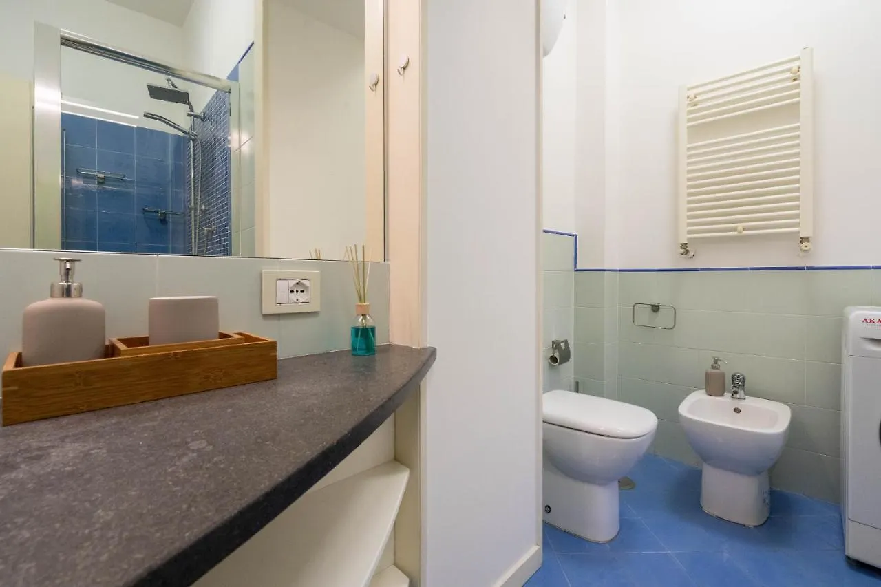 Appartamento Elegante Con Terrazzino Nel Centro Di Napoli Apartment